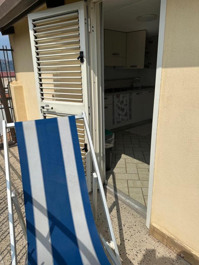 Attico Di Giggia Apartment Giardini Naxos Bagian luar foto