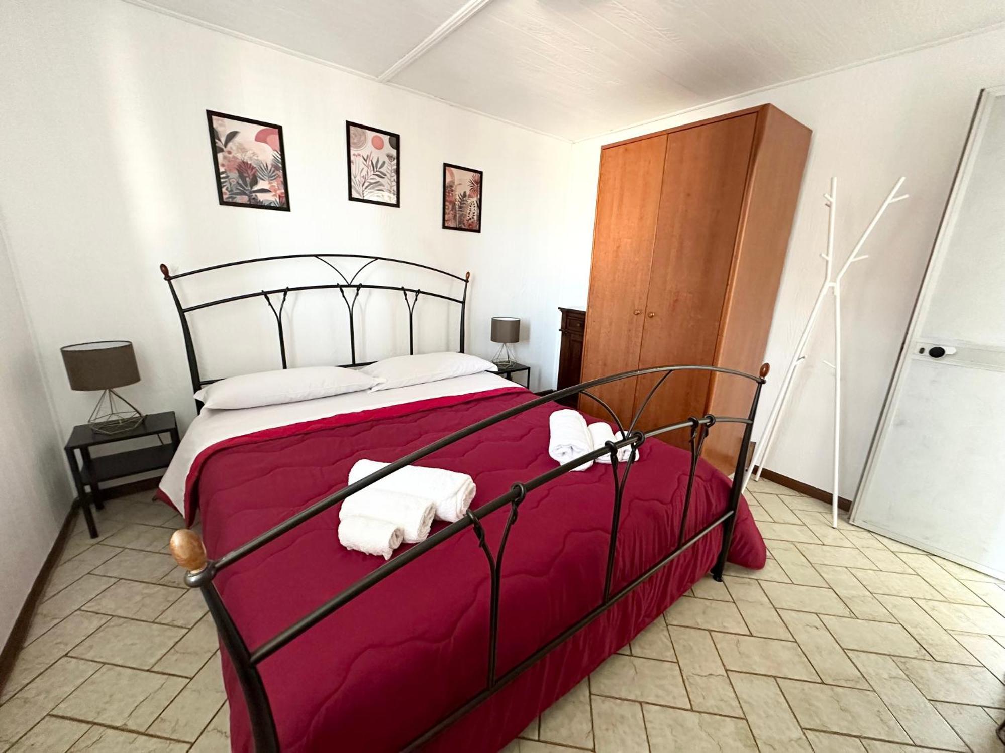 Attico Di Giggia Apartment Giardini Naxos Bagian luar foto